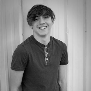 Meet your Posher, Cameron